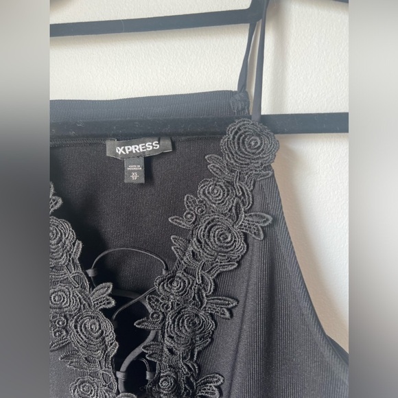 Express Black Floral Lace Camisole Bodysuit Size XS / P - Picture 4 of 11